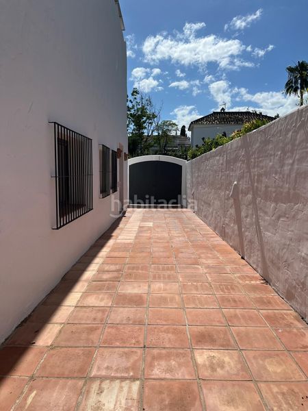 Foto ac8e85a1-060a-4f80-9123-4e764e76a45f. Casa amb aparcament piscina a Nagüeles Alto Marbella