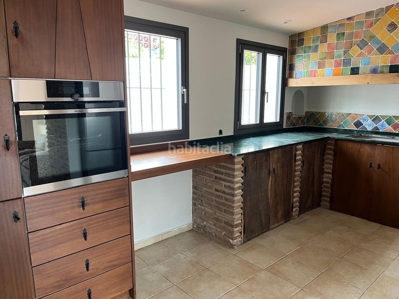 Foto e28cb9a3-0d5e-4f7c-ba06-771e335c563d. Casa amb aparcament piscina a Nagüeles Alto Marbella