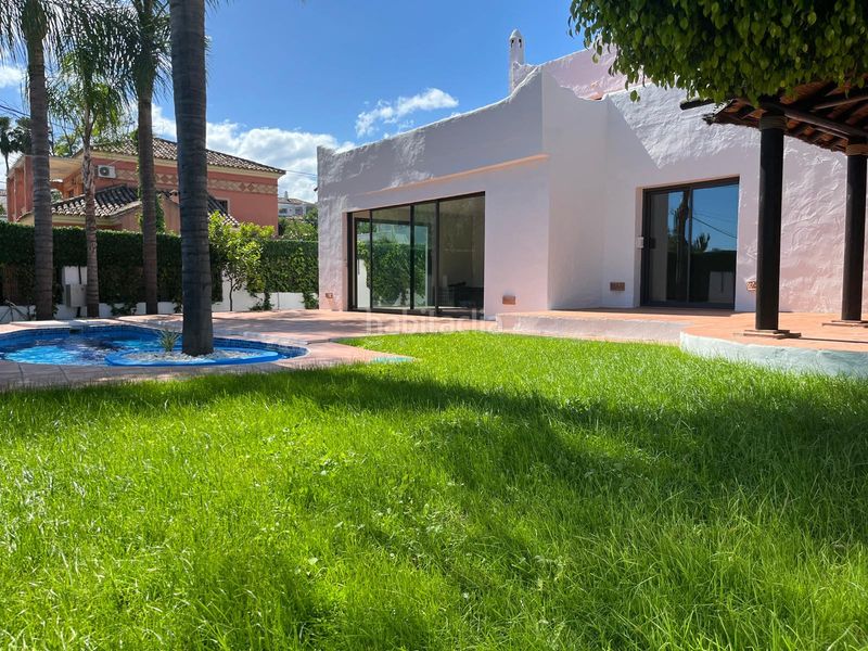 Foto ed1f1f28-18fe-4108-aced-00f1cfc16d9d. Casa amb aparcament piscina a Nagüeles Alto Marbella