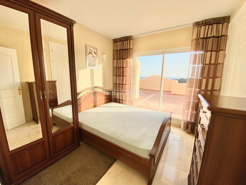 Foto 262e9f03-1339-4032-9337-d9f71d369145. Àtic amb aparcament piscina a Elviria Marbella