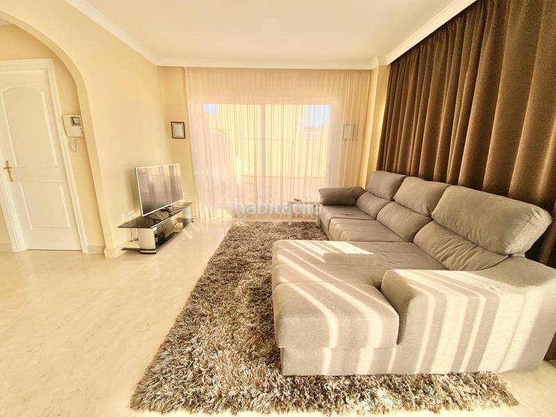 Foto 47d27b7b-681d-4bf3-8953-13d8328822e7. Àtic amb aparcament piscina a Elviria Marbella