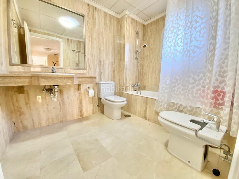 Foto 4cf7e657-d692-4ca5-9bc8-cdcc11d8df7f. Àtic amb aparcament piscina a Elviria Marbella