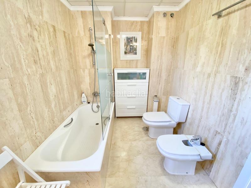 Foto e80efad0-f19f-4a39-ae2d-b30c649cce67. Àtic amb aparcament piscina a Elviria Marbella