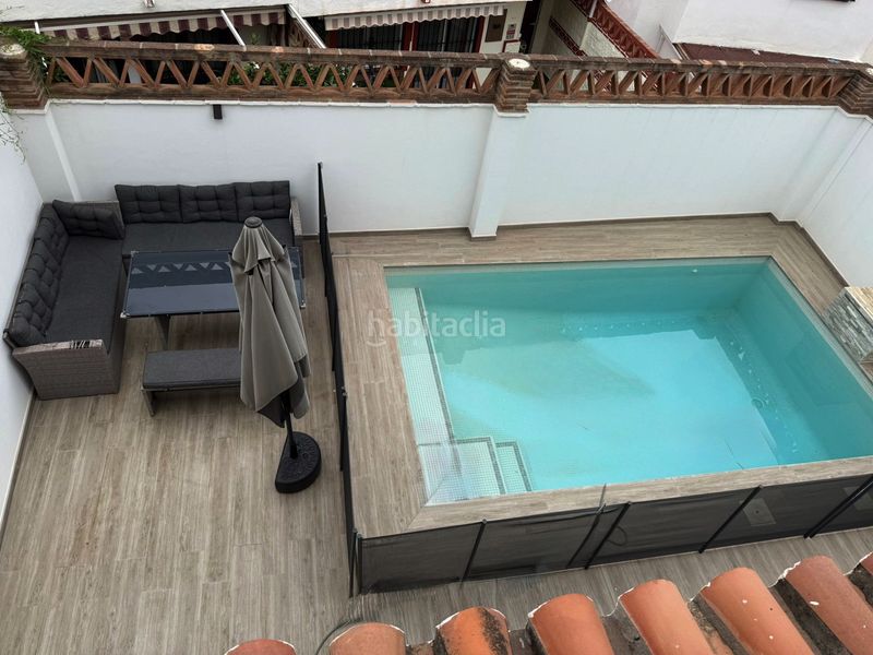 Foto 0a6ed6f3-c14e-4d74-b19f-b6e5076b2103. Casa adossada amb aparcament piscina a Bello Horizonte - Lindasol Marbella