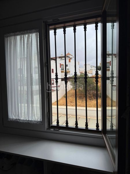 Foto cf72d6c9-b5ed-459b-bc4c-6d1bc30aa04f. Casa adossada amb aparcament piscina a Bello Horizonte - Lindasol Marbella