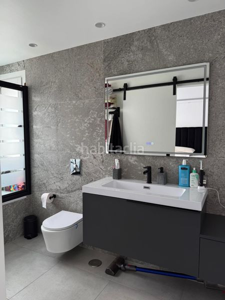 Foto eef419d8-0b8b-460d-9880-80ad96879792. Casa adossada amb aparcament piscina a Bello Horizonte - Lindasol Marbella