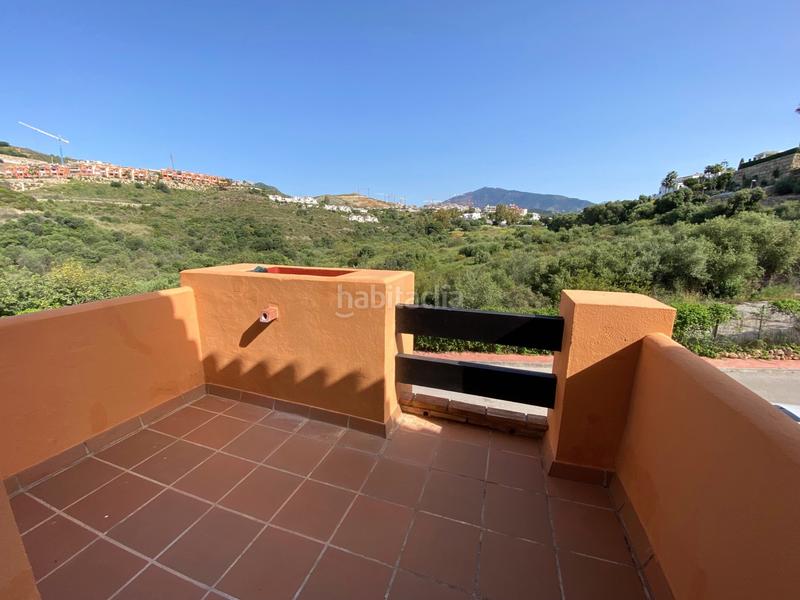Foto 23a365db-56ed-4715-9085-50e29f45cff7. Miete doppelhaus mit parking pool in Paraiso - Barronal Estepona