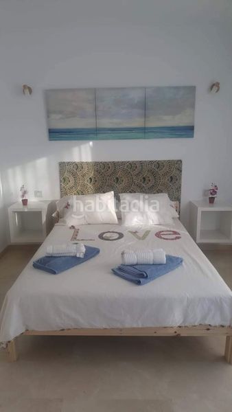Foto 2ba7544f-5edf-4ff0-9d05-317c7ddfaa20. Casa aparellada amb aparcament piscina a Los Naranjos Marbella