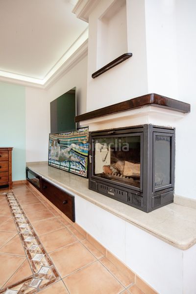 Foto e1e90473-7c6f-4177-8647-7be8994d44bc. Casa aparellada amb aparcament piscina a Los Naranjos Marbella