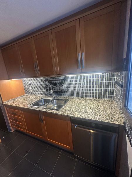 Foto b4f9e927-0d35-4f81-b37e-3c600c219616. Apartament amb aparcament piscina a La Concha - Resina Golf Estepona