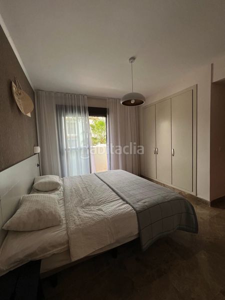 Foto bbd903f5-bff9-4778-af7f-e62232d252ef. Apartament amb aparcament piscina a La Concha - Resina Golf Estepona