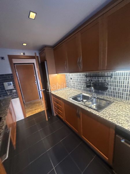 Foto cd8b02cb-a0e3-47d0-ae2b-99af2923559a. Apartament amb aparcament piscina a La Concha - Resina Golf Estepona