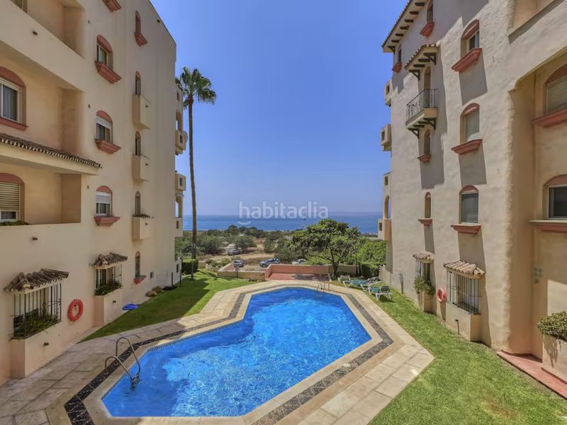 Foto 28271188-8f10-4b35-b235-da255f6f6218. Apartament amb aparcament piscina a Seghers Estepona
