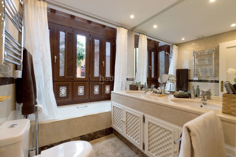 Foto 17f33b87-649a-4f3d-9847-87f559d69337. Apartament amb aparcament piscina a Nueva Andalucía centro Marbella