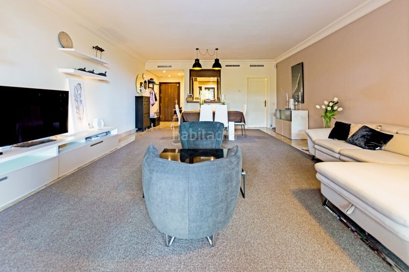 Foto 7acfabc4-b34f-4b3a-bd99-6b0407b1fdac. Apartament amb aparcament piscina a Nueva Andalucía centro Marbella