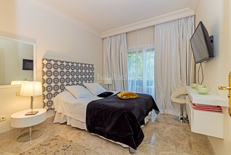 Foto 910fadcc-63ac-489f-8107-be4d68ace77a. Apartament amb aparcament piscina a Nueva Andalucía centro Marbella