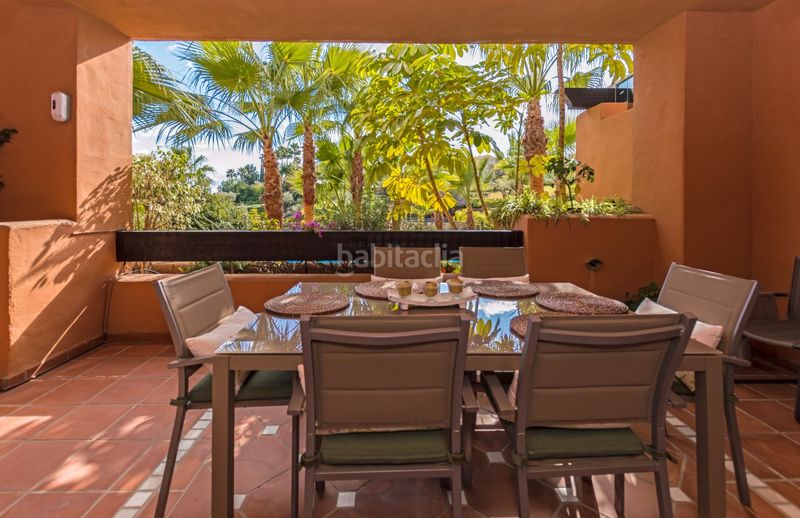 Foto e6c0726e-db2f-4a5a-83f1-668feb37fc83. Apartament amb aparcament piscina a Nueva Andalucía centro Marbella