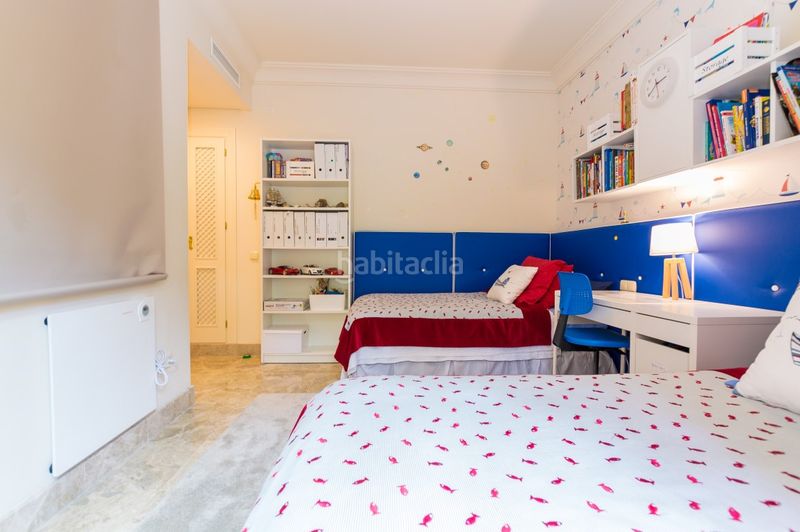 Foto ec857b7f-6933-4c6d-8455-d2e13eadc04f. Apartament amb aparcament piscina a Nueva Andalucía centro Marbella