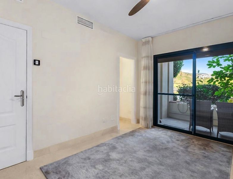 Foto 084890f0-a796-4411-8227-4103e80af671. Planta baixa amb aparcament piscina a los arqueros - puerto del almendro Benahavís