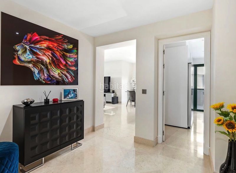 Foto a6bec1b5-c5b9-45eb-a975-2a8c6b72ca8a. Planta baixa amb aparcament piscina a los arqueros - puerto del almendro Benahavís