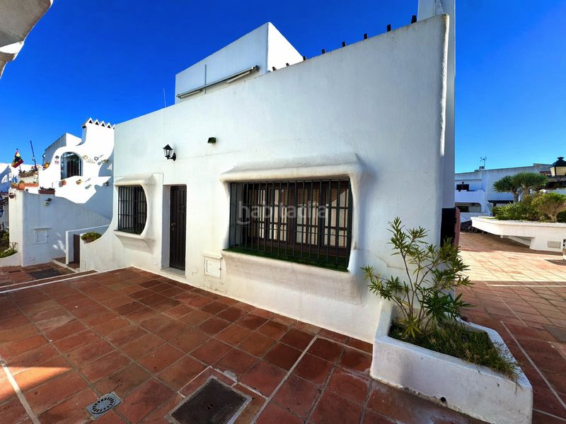 Foto bf147347-9198-469a-87fe-cacdff01b2ba. Casa aparellada a Puerto de la Duquesa Manilva