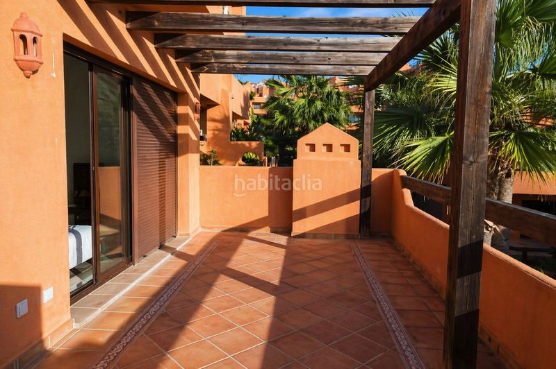 Foto d0c9cb32-7358-4a0e-8bcf-fcb92dfeaed7. Apartament amb aparcament piscina a Buenas Noches Estepona