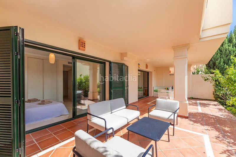 Foto 33ab10ab-21c0-4238-b260-8017b8118b07. Planta baixa amb calefacció aparcament piscina a Marbella