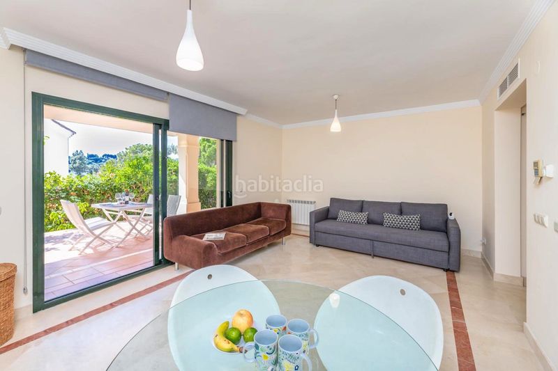 Foto 46f948ac-d924-4c9e-a25b-b9e735ac7fba. Planta baixa amb calefacció aparcament piscina a Marbella