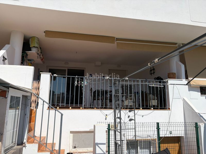 Foto 189bea8b-9bda-4234-a603-92895559c977. Casa aparellada amb aparcament a Doña Julia Golf Casares
