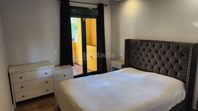 Foto 14d3877e-cb4f-4a01-a33f-52b5d0b6a361. Apartament amb calefacció piscina a Nueva Alcántara Marbella