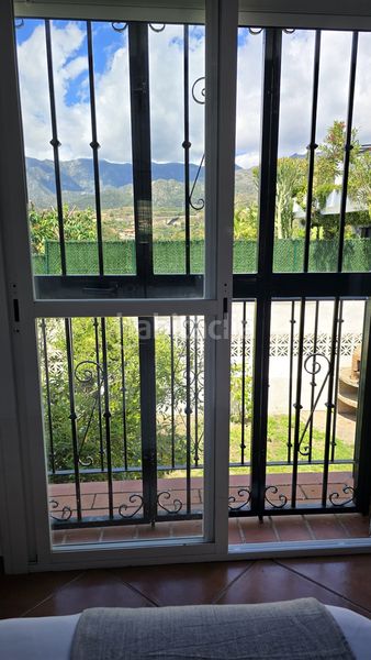 Foto ffee3155-d21f-42e3-955a-cfac56656004. Casa adossada amb aparcament a Bello Horizonte - Lindasol Marbella