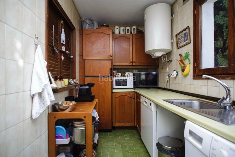 Foto 16c49224-2116-485f-bb95-0a7dd3c8c49d. Casa aparellada amb aparcament piscina a Valdeolletas - Las Cancelas - Xarblanca Marbella