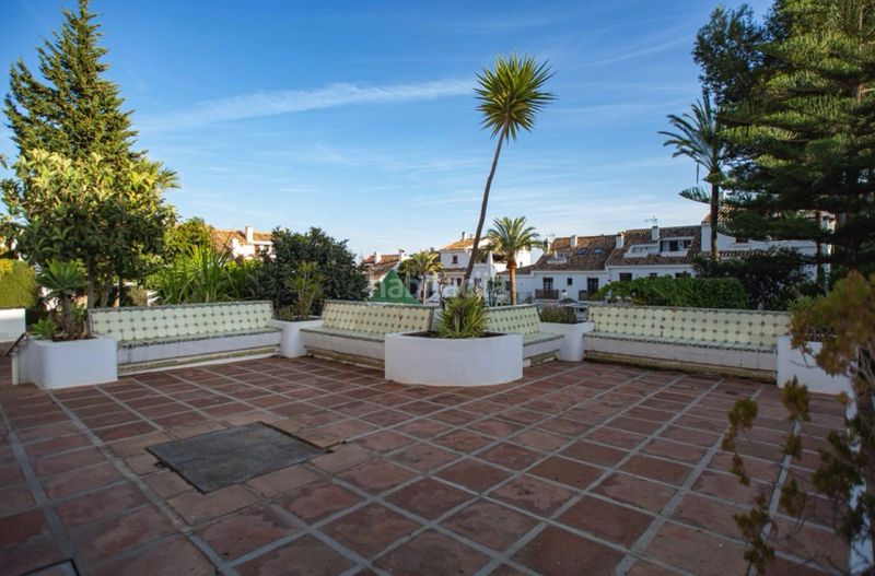 Foto 4152e20c-9025-4c43-b5fa-f64faa139e52. Casa aparellada amb aparcament piscina a Valdeolletas - Las Cancelas - Xarblanca Marbella