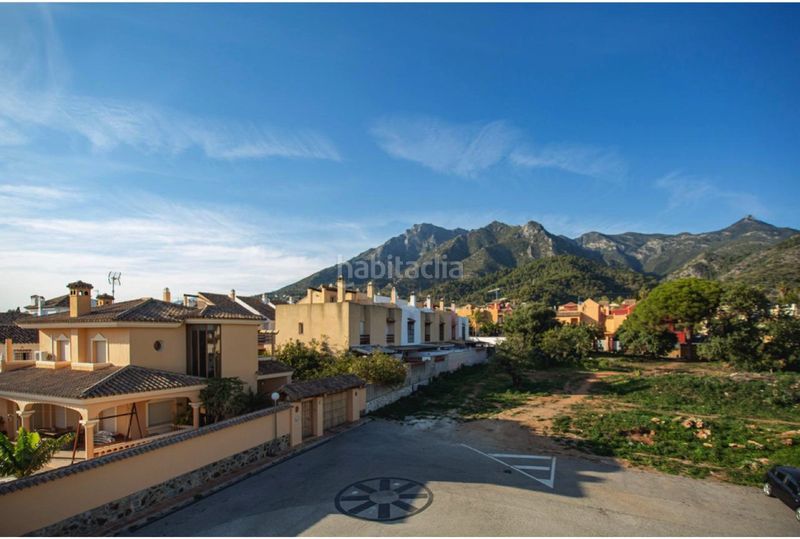 Foto 89453683-c941-49f5-838e-1d5517fc5fc9. Casa aparellada amb aparcament piscina a Valdeolletas - Las Cancelas - Xarblanca Marbella