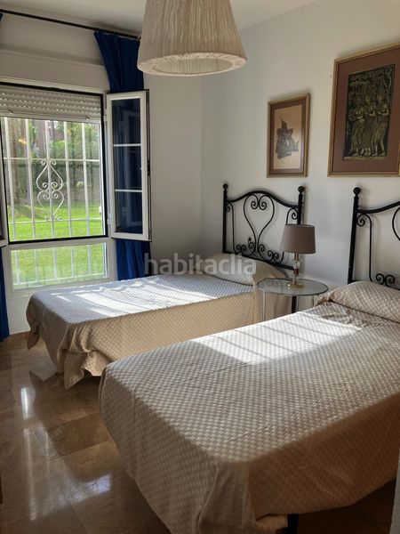 Foto b93366a1-c943-41dc-b299-7db1807b8fc5. Casa adossada amb aparcament piscina a La Concha - Resina Golf Estepona