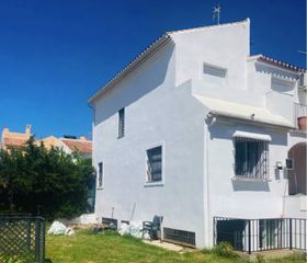Casa aparellada a Nueva Atalaya