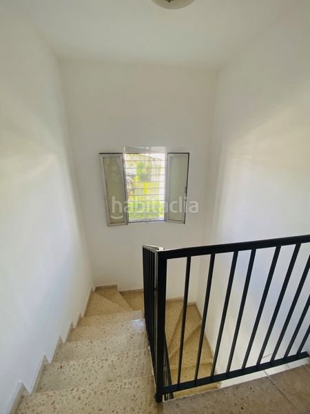 Foto 238771af-f5b0-4d48-a6b7-873cb89e96c4. Casa aparellada amb aparcament a Nueva Atalaya Estepona