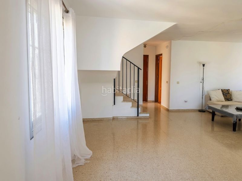 Foto 38ea14b9-c08d-4d2d-b6b0-6b011812c182. Casa aparellada amb aparcament a Nueva Atalaya Estepona