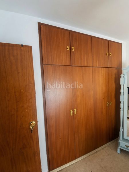 Foto 4d40239a-2f33-40eb-9c9e-257e6107823e. Casa aparellada amb aparcament a Nueva Atalaya Estepona