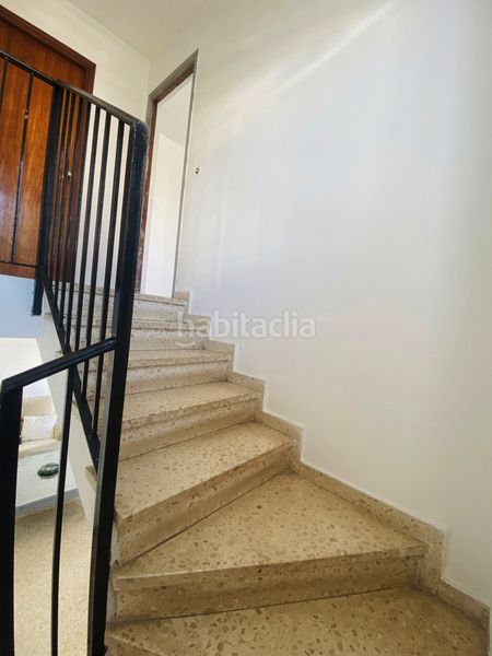 Foto c41e621d-daa2-4367-b058-138e75701847. Casa aparellada amb aparcament a Nueva Atalaya Estepona