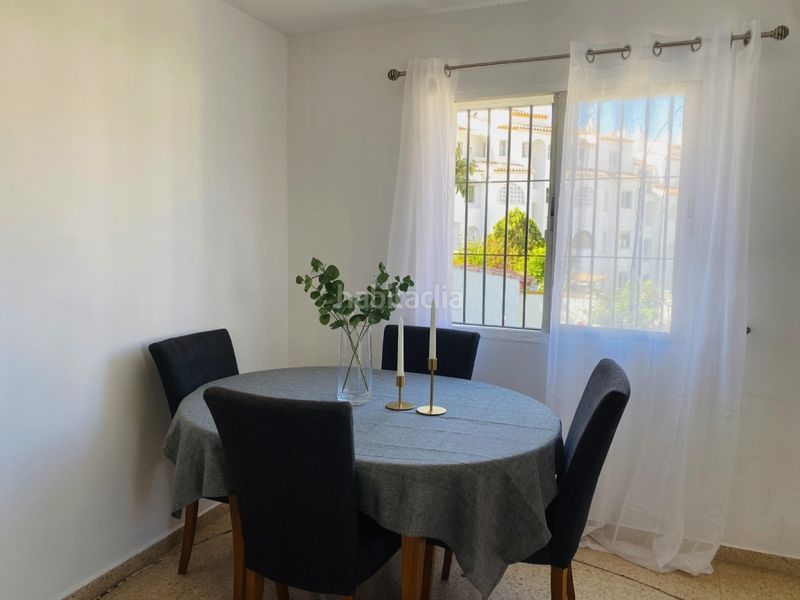 Foto e7f53614-076b-4196-88fa-bfa86671d1fe. Casa aparellada amb aparcament a Nueva Atalaya Estepona