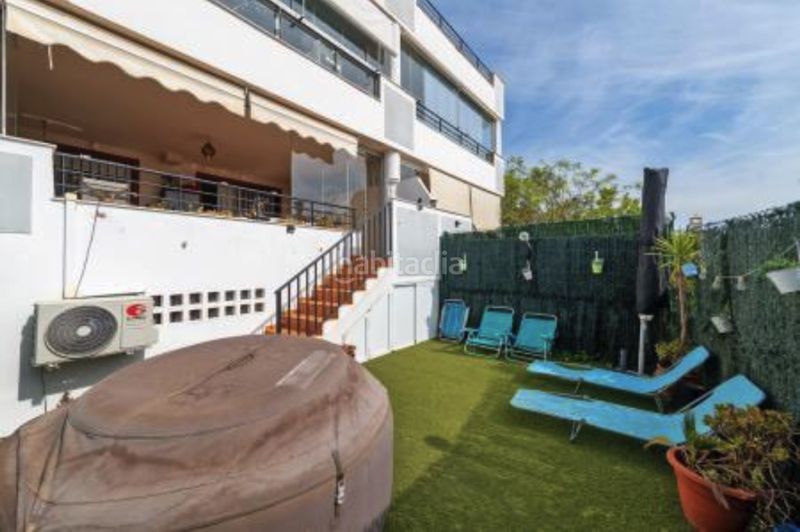 Foto d6937ba9-f253-49a3-8008-9cf3ebfda1a9. Planta baixa amb aparcament piscina a Doña Julia Golf Casares