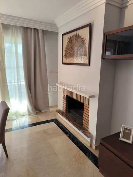 Foto 215fbb96-0453-49ba-af4e-42314be6e4f2. Apartament amb aparcament piscina a Río Real Marbella