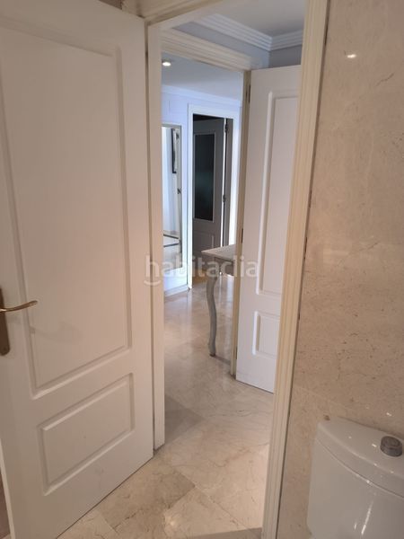 Foto 64da991e-f53b-46b7-8cd9-8010005855a0. Apartament amb aparcament piscina a Río Real Marbella