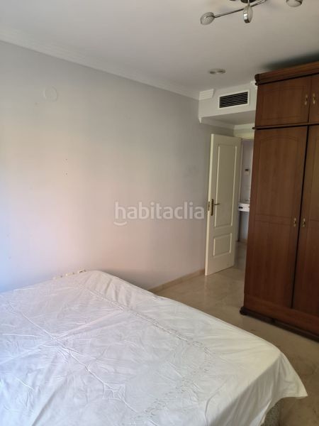Foto 86445802-82c5-4e28-b636-823a0db9bdb1. Apartament amb aparcament piscina a Río Real Marbella