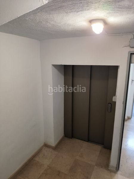 Foto cd5458f0-9537-49b7-a9ea-8aeacd2c3f0a. Apartament amb aparcament piscina a Río Real Marbella