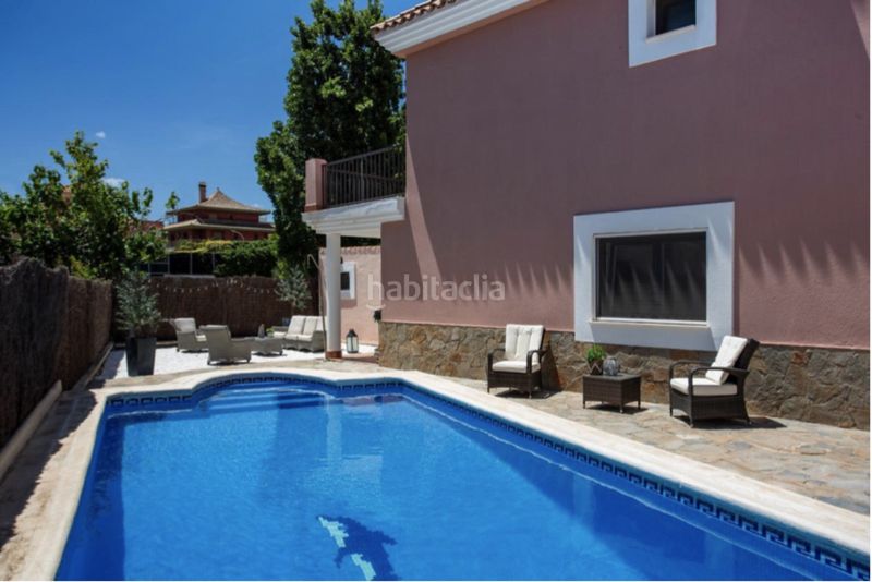 Foto 487be74a-b0a3-421c-8d8e-4463b9876d57. Casa amb aparcament piscina a San Luis de Sabinillas Manilva