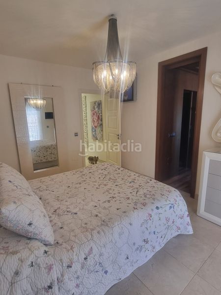 Foto ec01b178-8f1a-4268-9e1d-7f762d86597b. Casa adossada amb aparcament a Centro Estepona