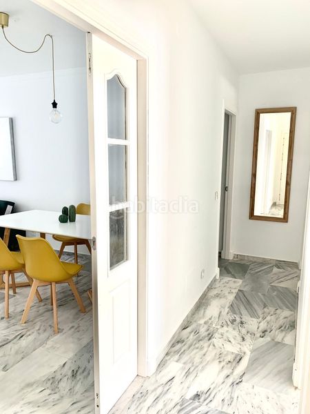 Foto 2762ad1b-43cd-4c37-a296-8bc0c7fa4dd9. Apartament amb aparcament piscina a puerto de Estepona Estepona