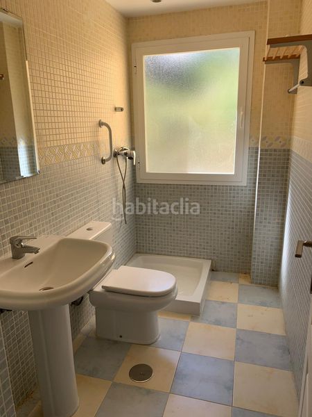 Foto 66b93d7f-c7e2-493b-832e-18ede6fe220d. Apartament amb aparcament piscina a puerto de Estepona Estepona